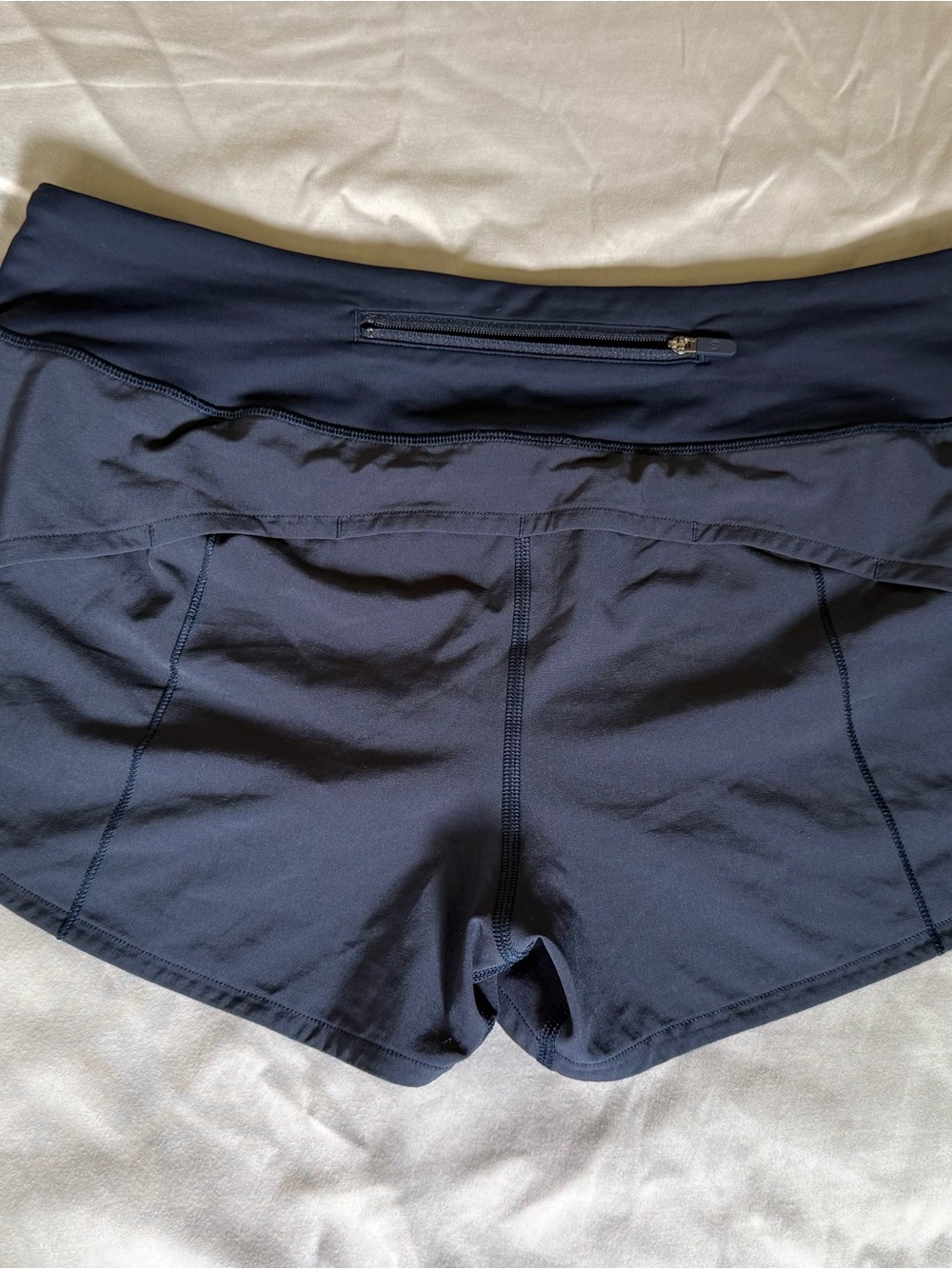 Lululemon Speed Up Low-Rise Lined Short 2.5” - Size 8